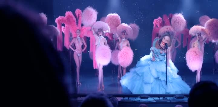 Monstro Elisasue Performance